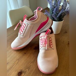 Clove Pink Nursing Shoes Women’s 8